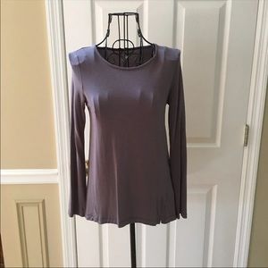 NWOT Girls Max Studio Long Sleeve Top